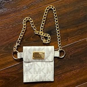 Michael Kors wallet bag